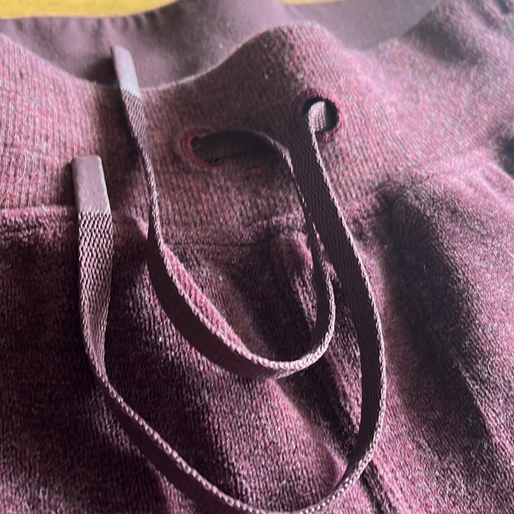 Lulu sweats super soft - Picture 3 of 6